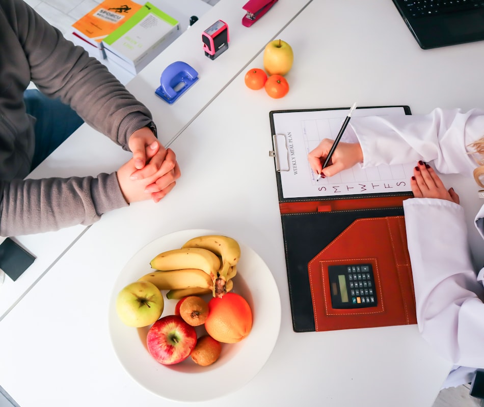 Dietitian consultation and meal planning